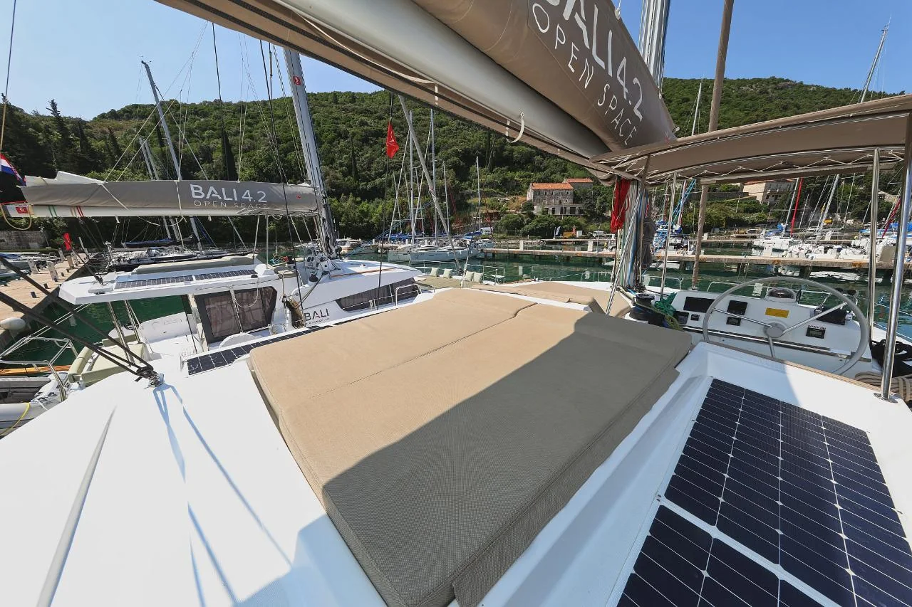 Aglaia - Gallery 5