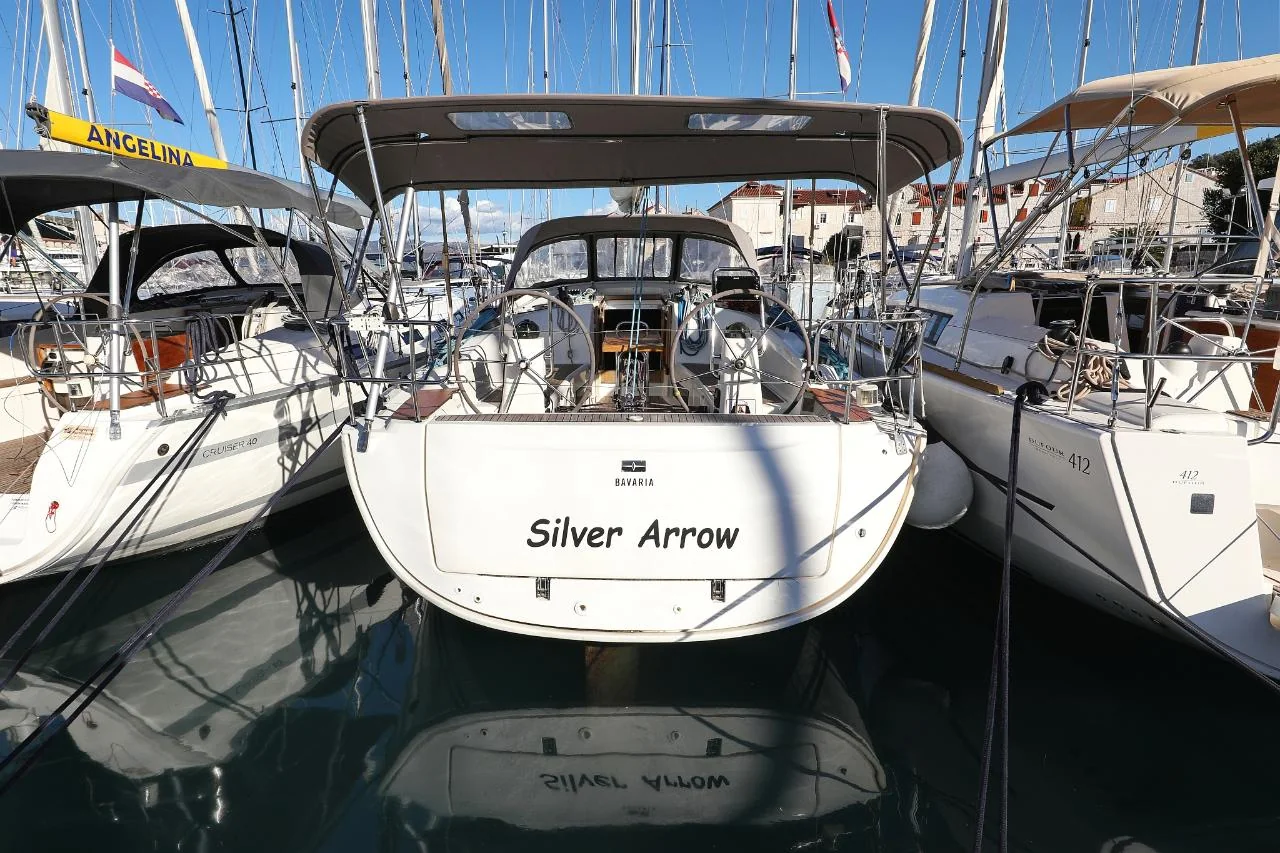 Silver Arrow - Gallery 47