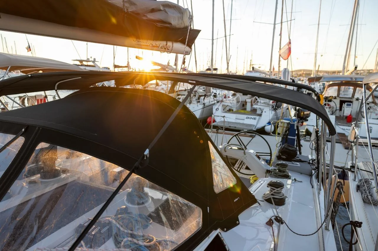Sailing Grace - Gallery 7