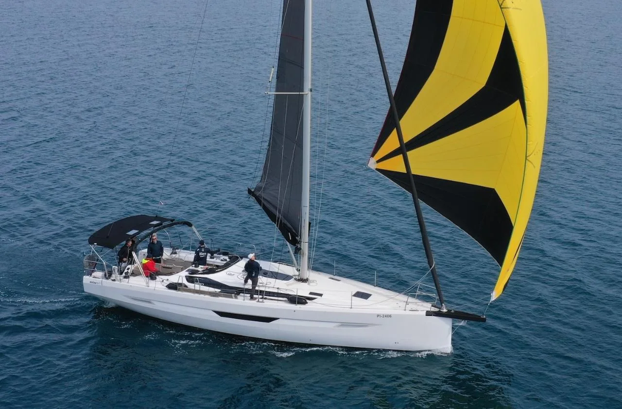 Sailing Grace - Gallery 11