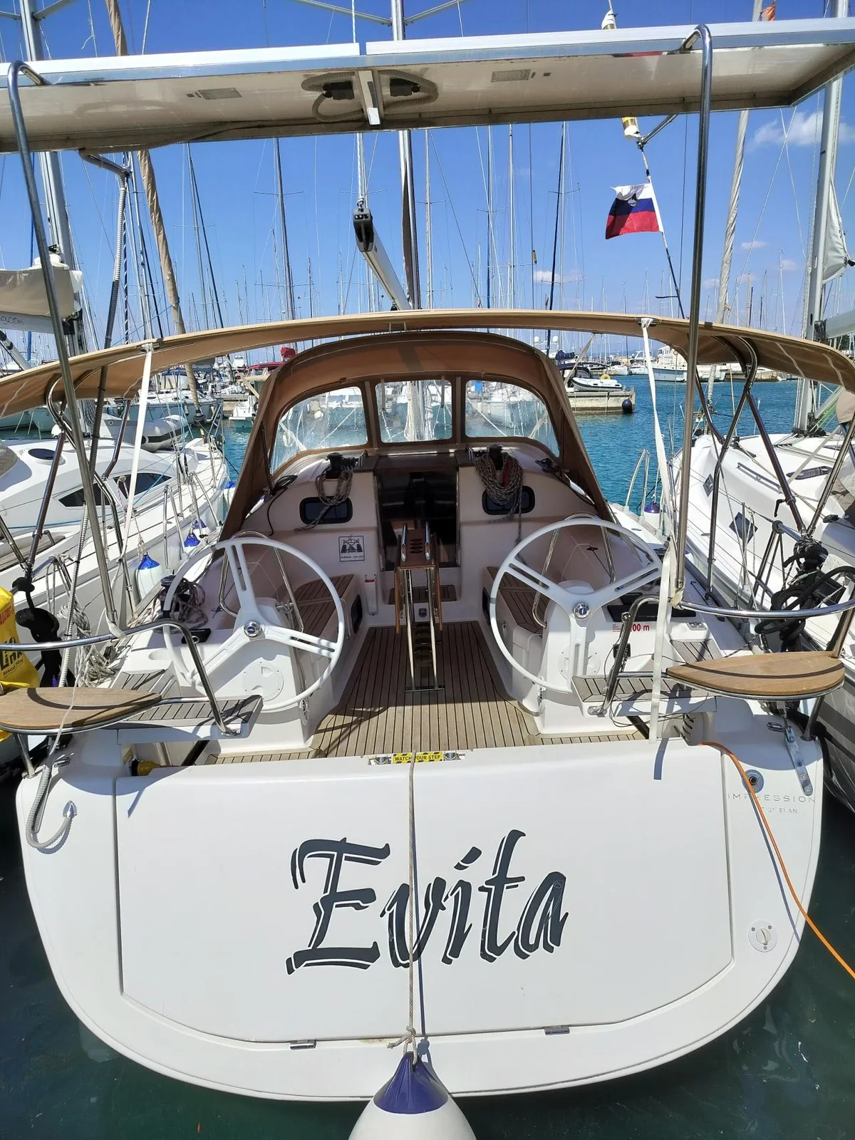 Evita - Main 1