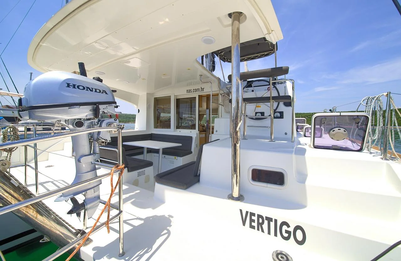 Vertigo - Gallery 16