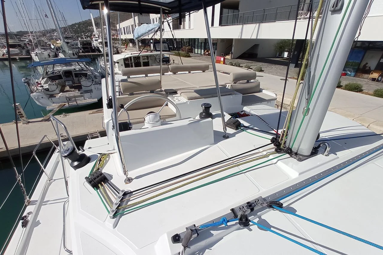 Sailin - Gallery 15