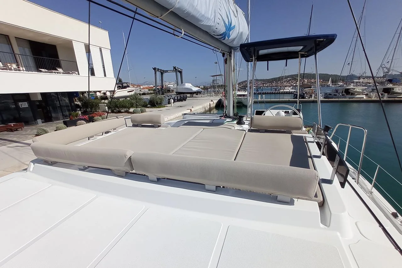 Sailin - Gallery 17