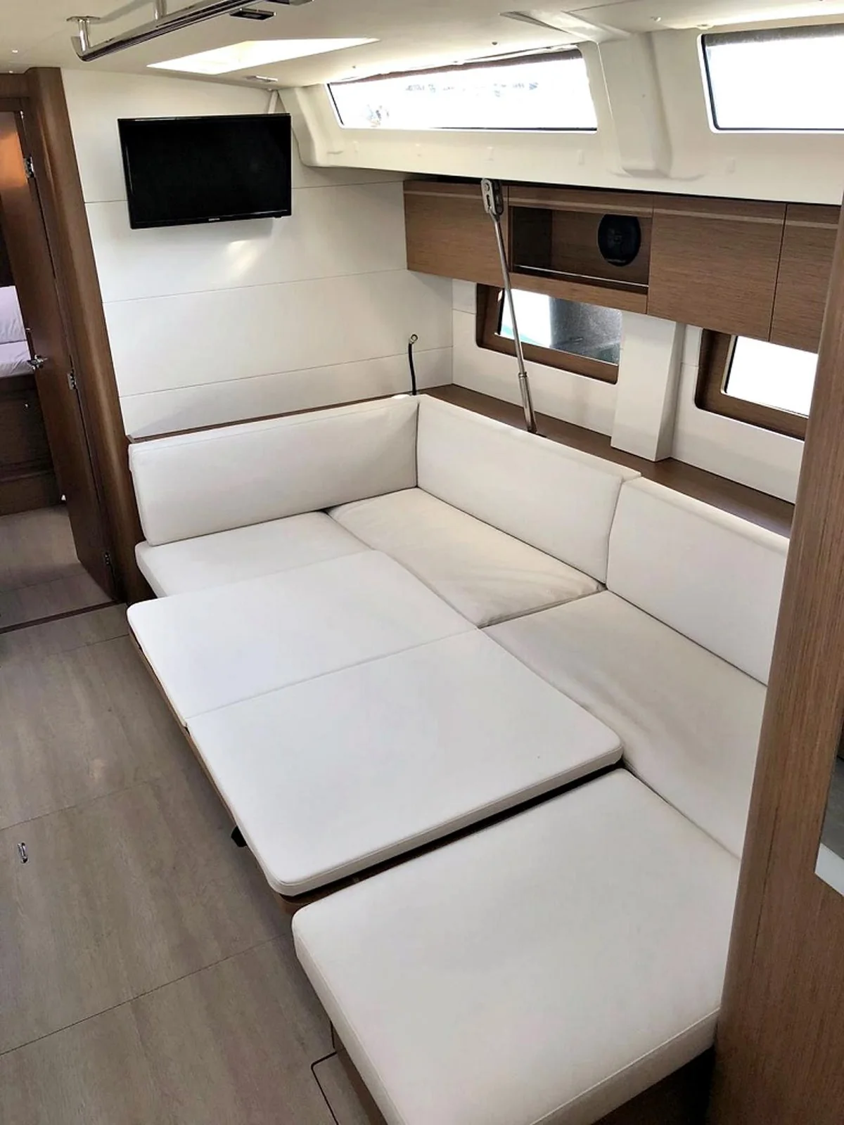 Pearl Dreams - Gallery 17
