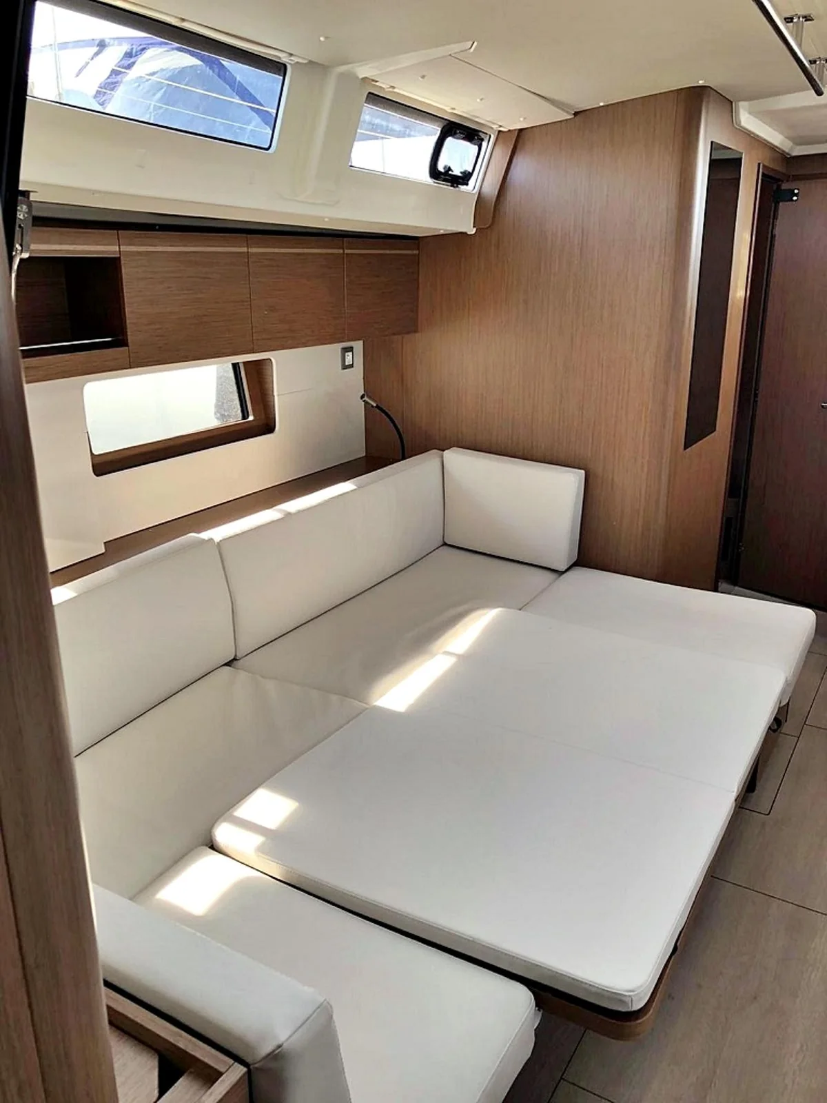 Pearl Dreams - Gallery 18