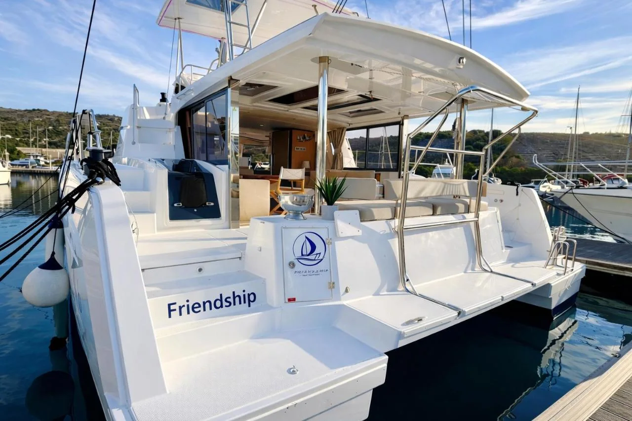 Friendship - Main 1