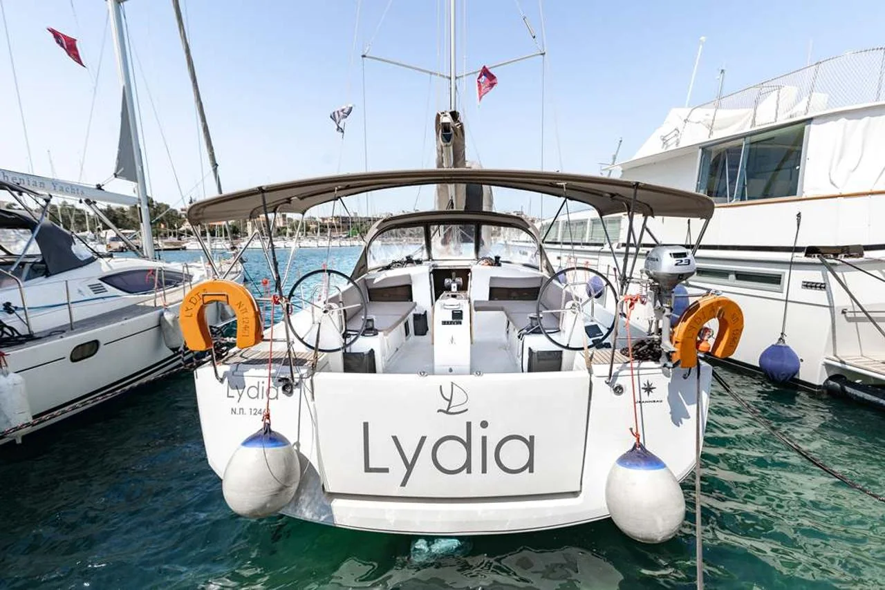 Lydia - Main 1