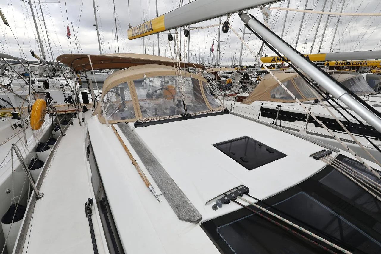 Black Pearl - Gallery 11