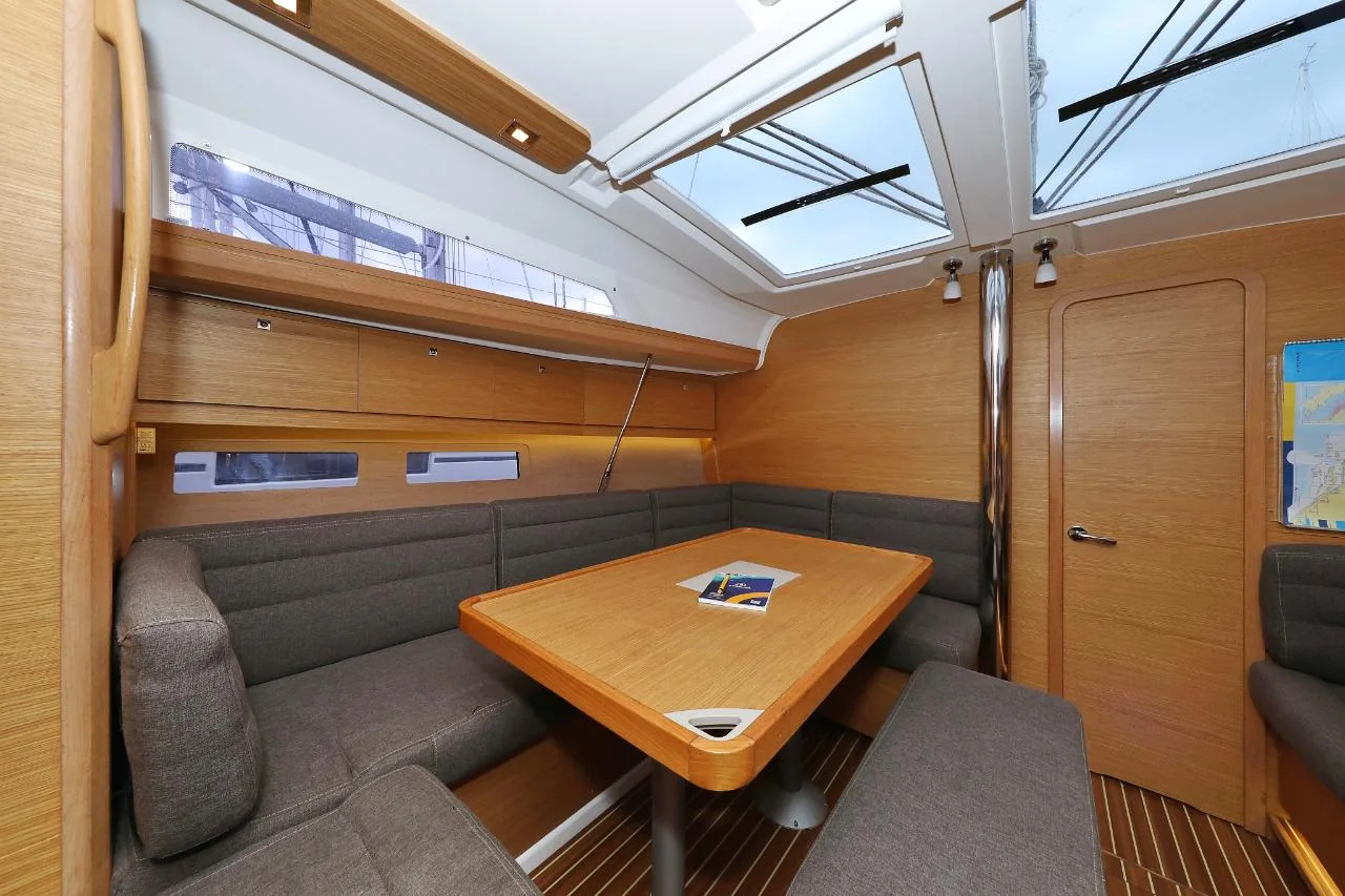 Black Pearl - Gallery 14
