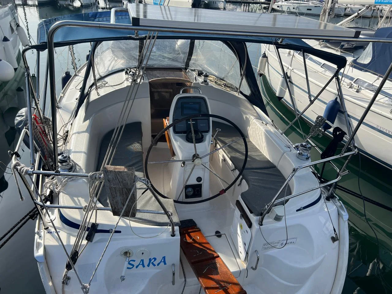 Sara - Main 1