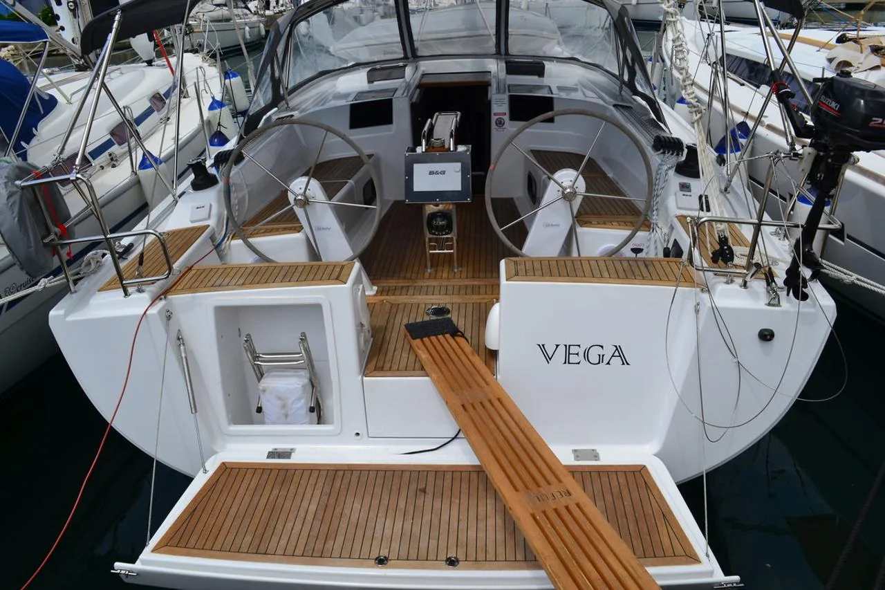 Vega - Main 1