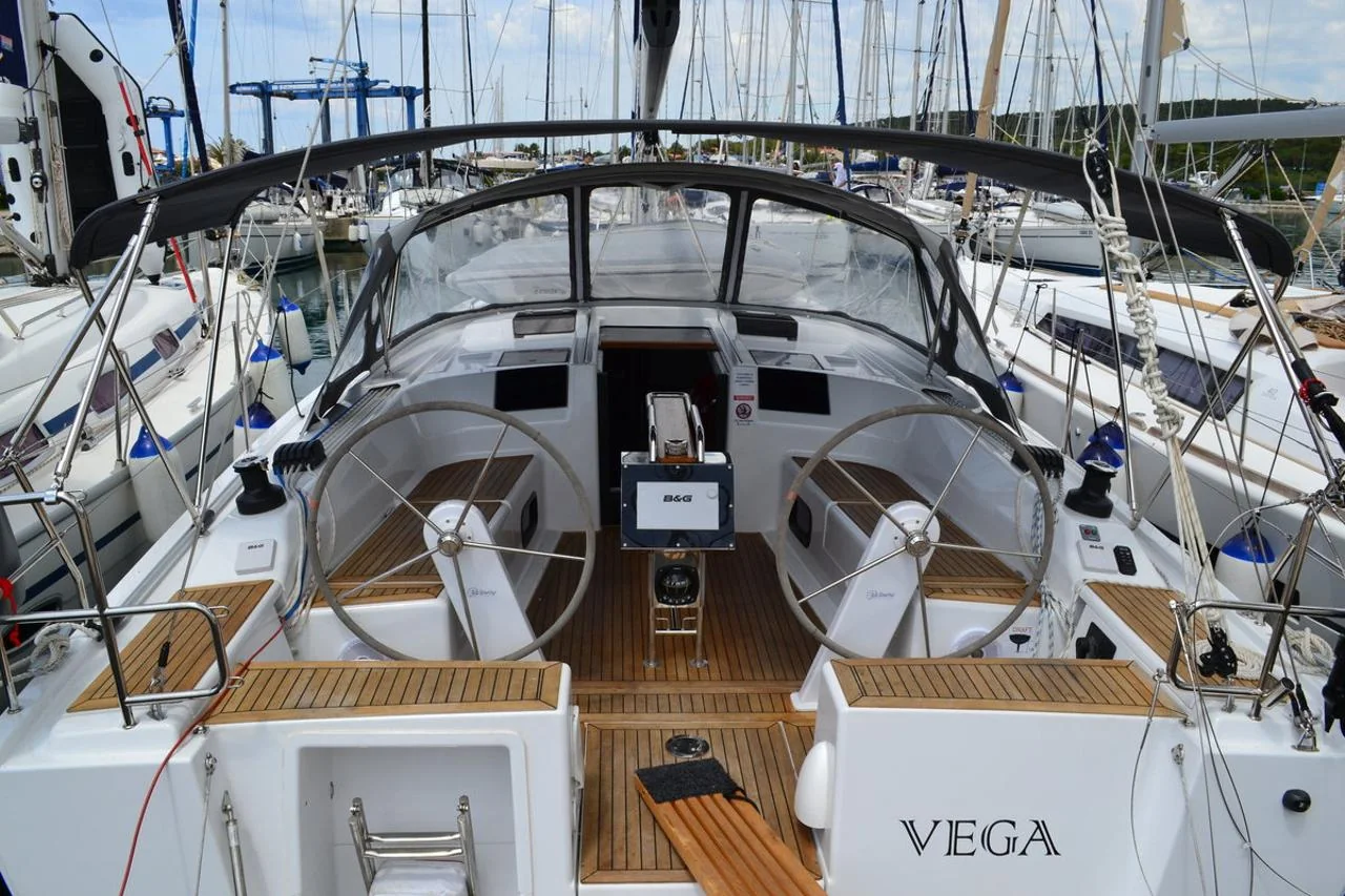Vega - Gallery 2
