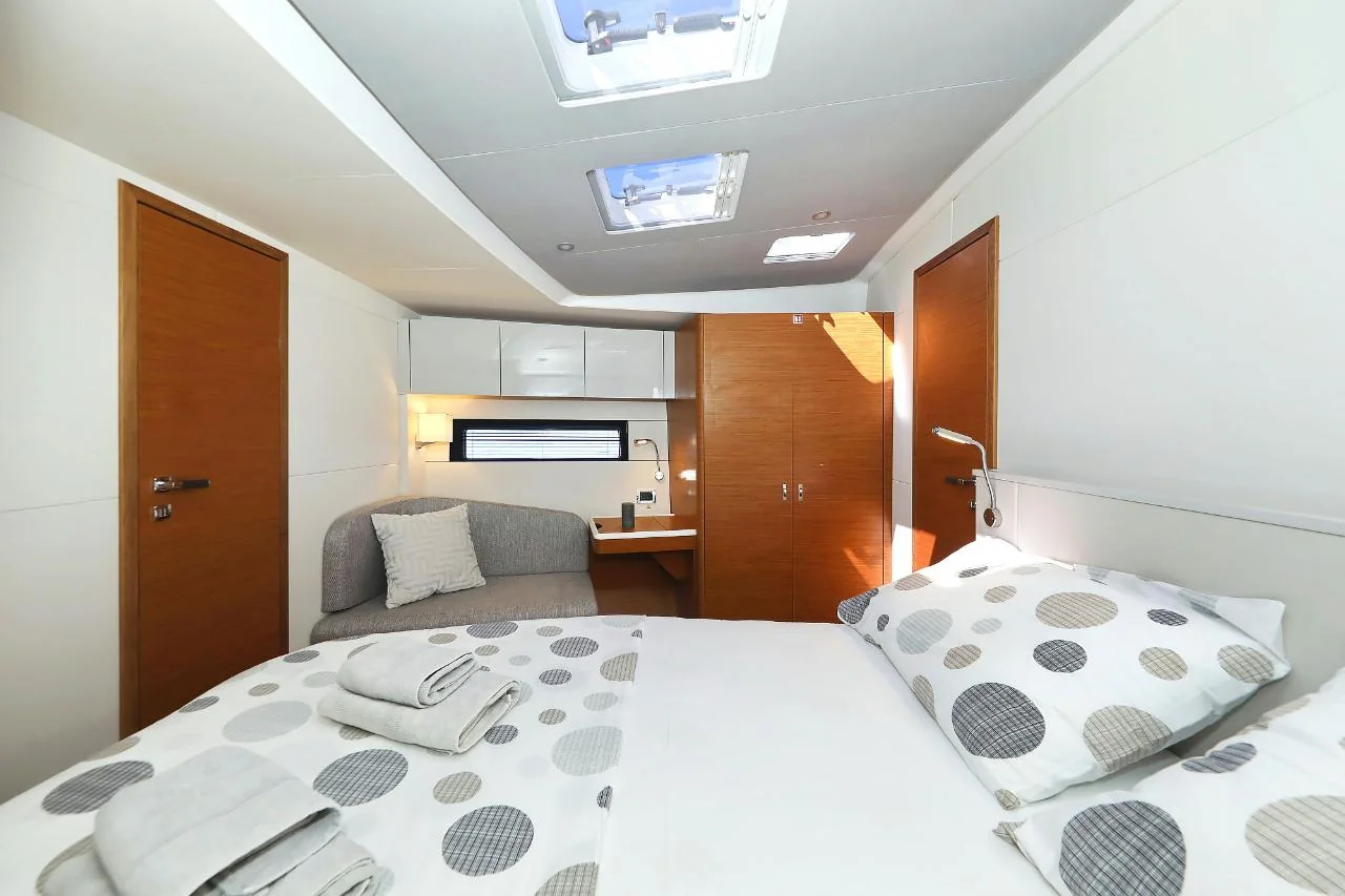 Volare - Gallery 26