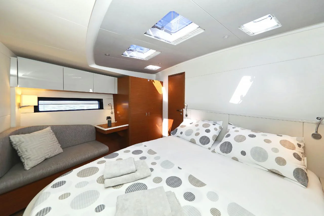 Volare - Gallery 27