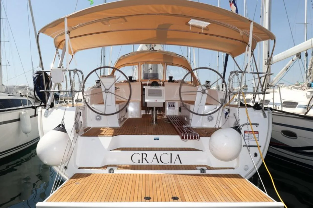 Gracia - Main 1