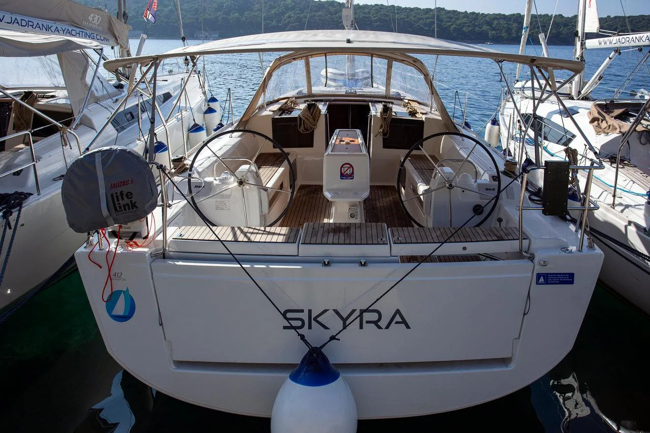 Skyra - Main 1