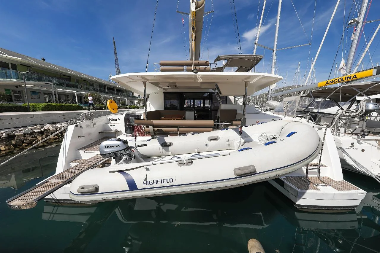 Nina V - Main 1