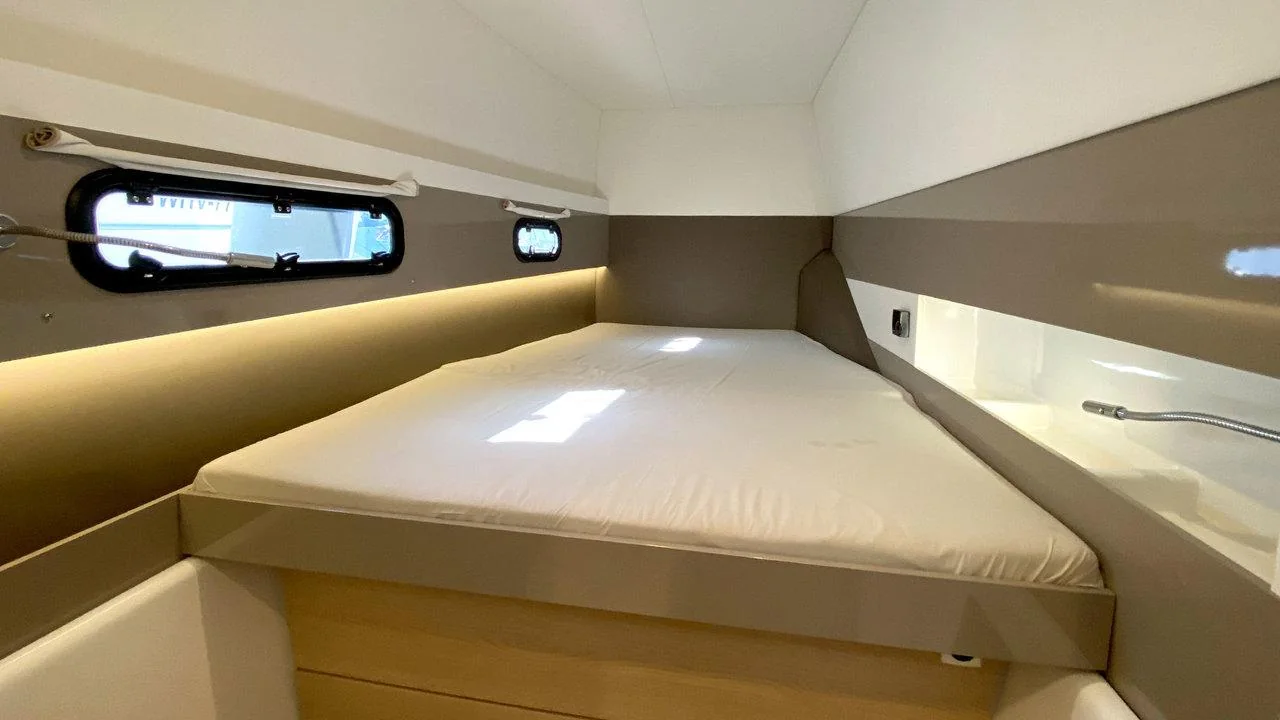 Escape - Gallery 28