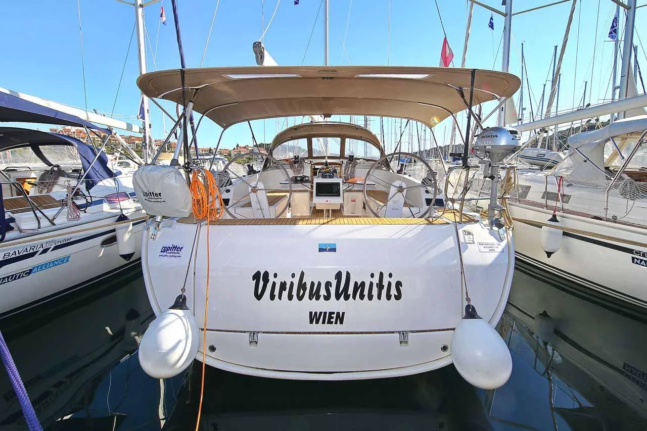 Viribus Unitis - Main 1