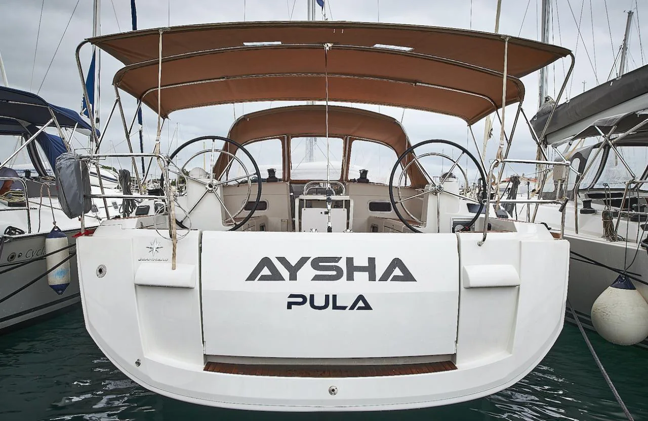 Aysha - Gallery 2