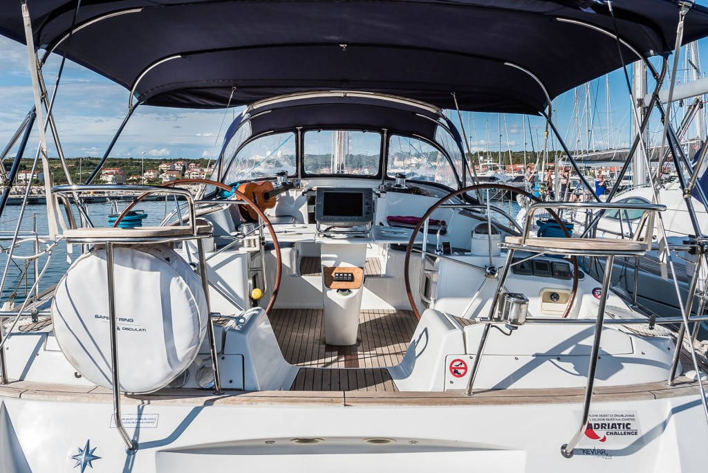 Yacht JEANNEAU - Sun Odyssey 54 DS "Vika"