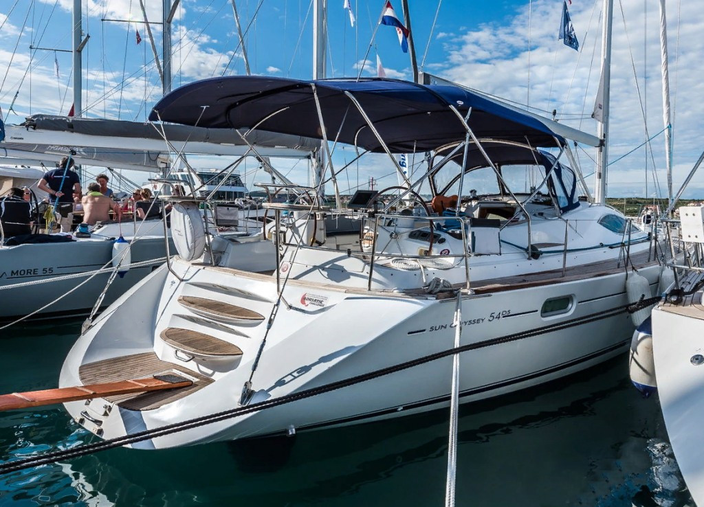 Yacht JEANNEAU - Sun Odyssey 54 DS "Vika"