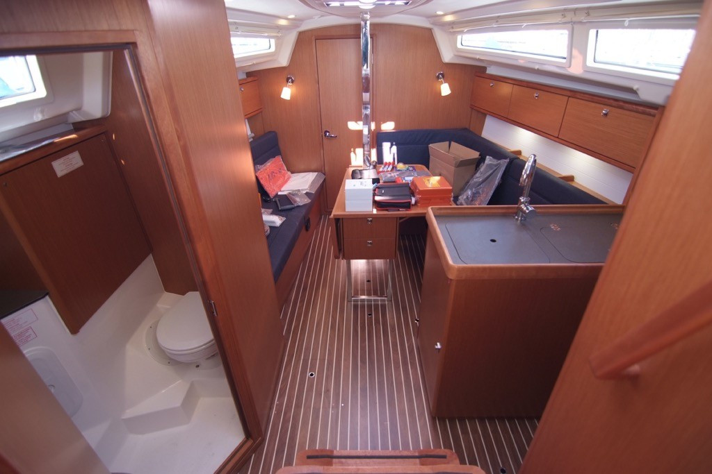 Yacht BAVARIA - Cruiser 34 "Talassa"