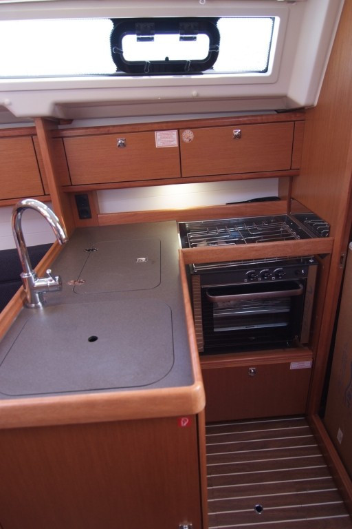 Yacht BAVARIA - Cruiser 34 "Talassa"