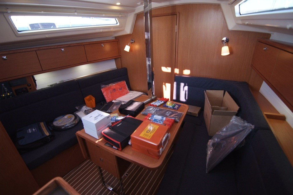 Yacht BAVARIA - Cruiser 34 "Talassa"