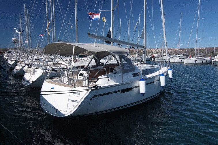 Yacht BAVARIA - Cruiser 34 "Talassa"