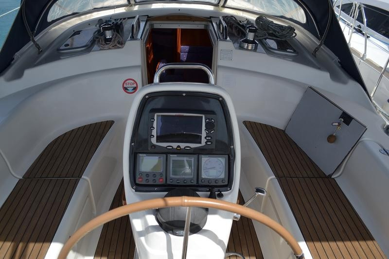 Yacht BAVARIA - 39 Cruiser "Demi"