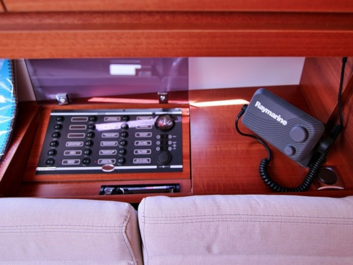 Yacht DUFOUR - 382 Grand Large "Louise"