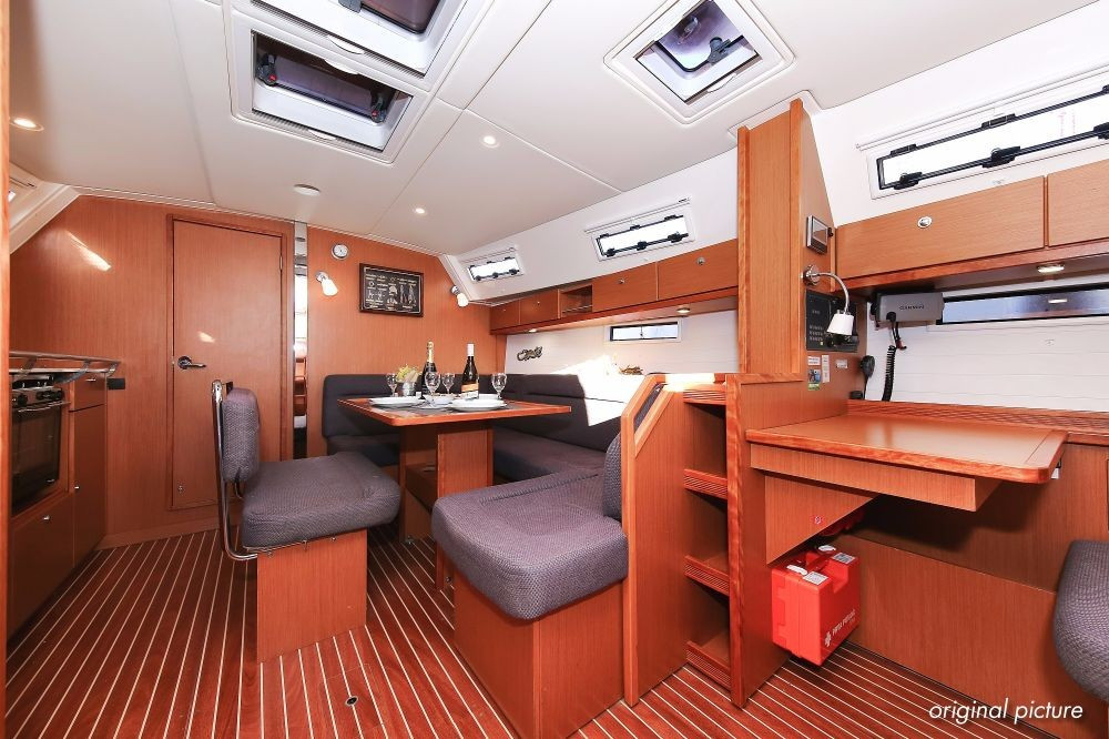 Yacht BAVARIA - Cruiser 40 "Ornela"