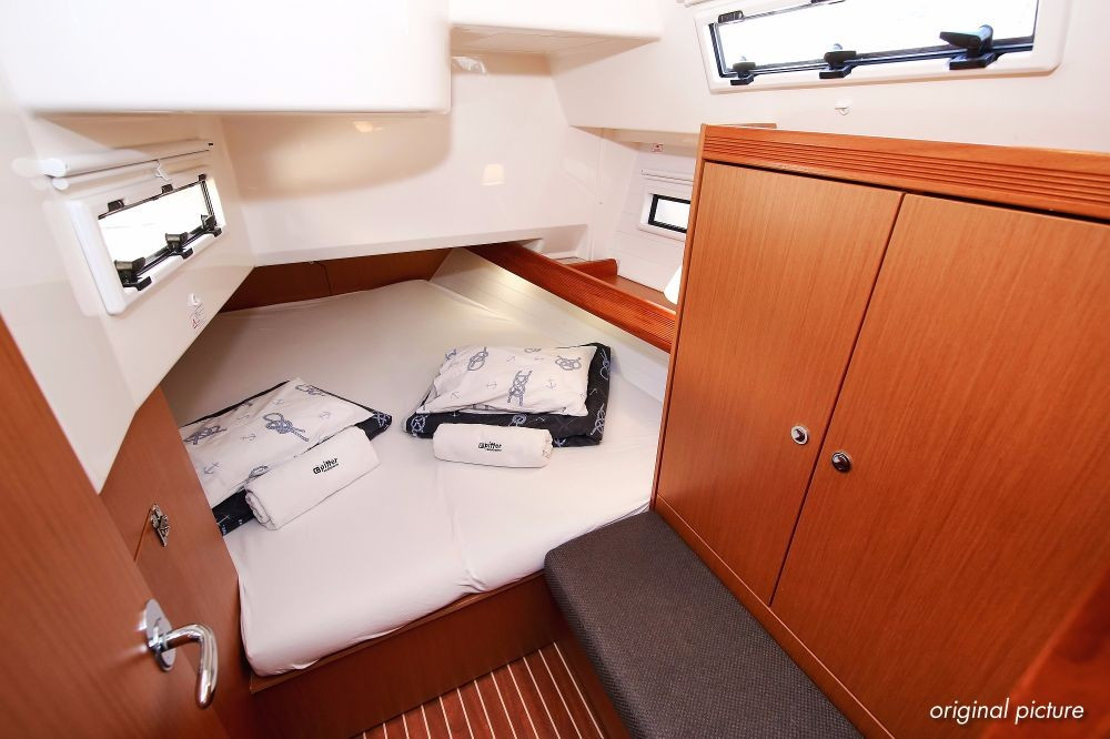 Yacht BAVARIA - Cruiser 40 "Ornela"