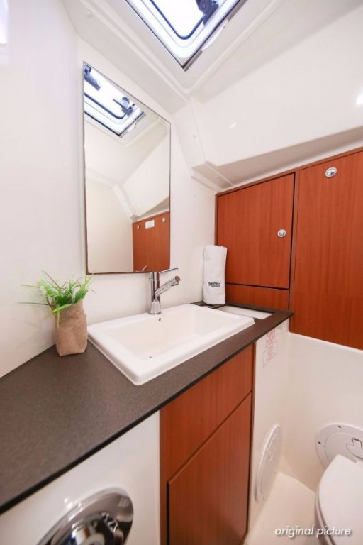 Yacht BAVARIA - Cruiser 40 "Ornela"