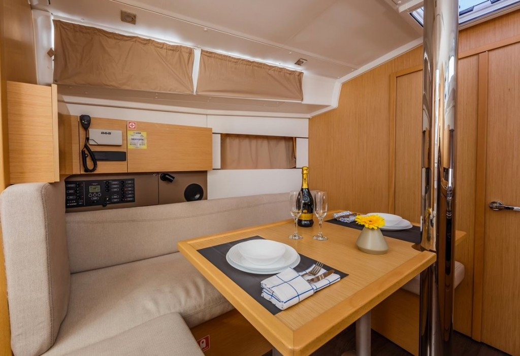 Yacht BENETEAU - Oceanis 38.1 "Pleasure"