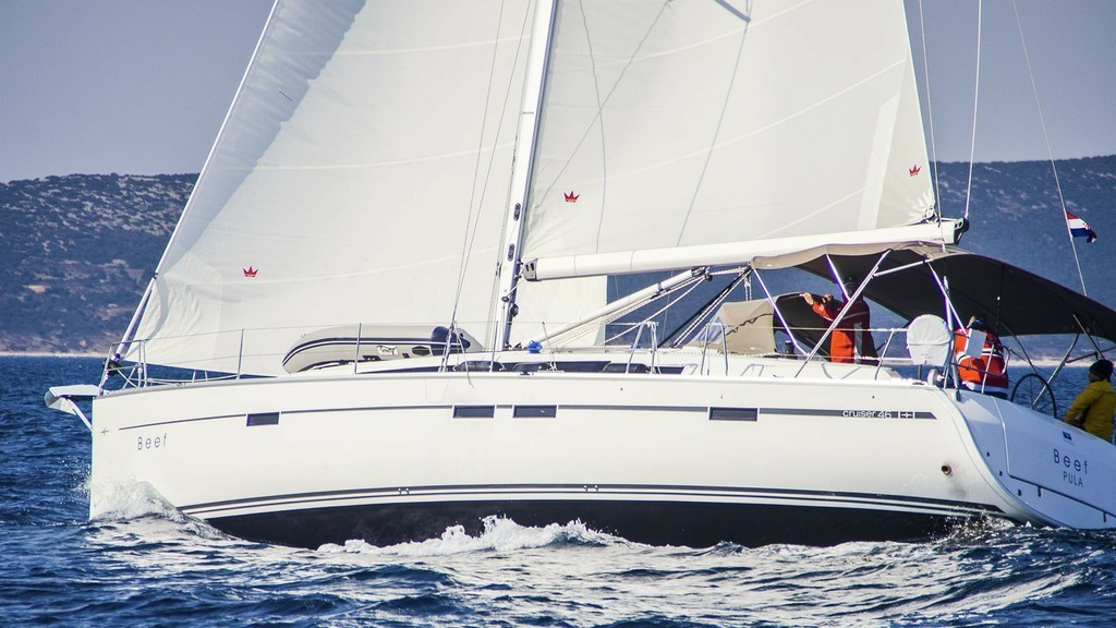 Yacht BAVARIA - Cruiser 46 "Beef"