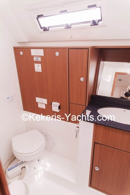 Yacht BAVARIA - Cruiser 40 "Klelia"