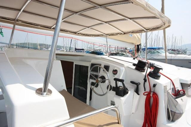 Yacht FOUNTAINE PAJOT - Mahe 36 "Happy Eva"