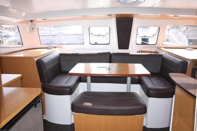 Yacht FOUNTAINE PAJOT - Mahe 36 "Happy Eva"