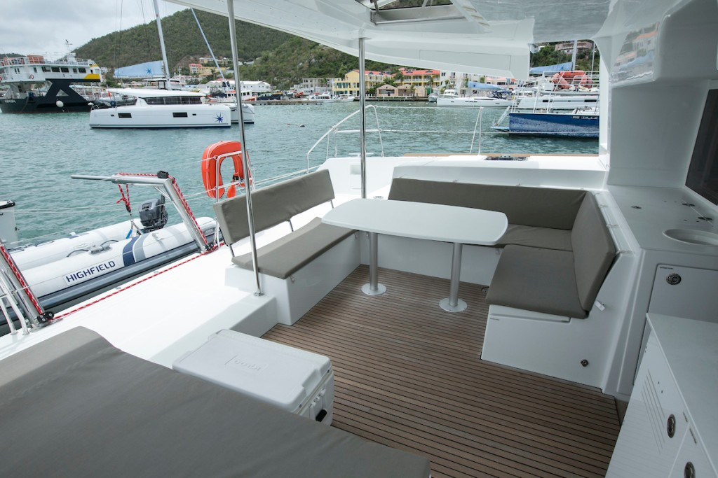 Yacht LAGOON - 450 F "Moët"