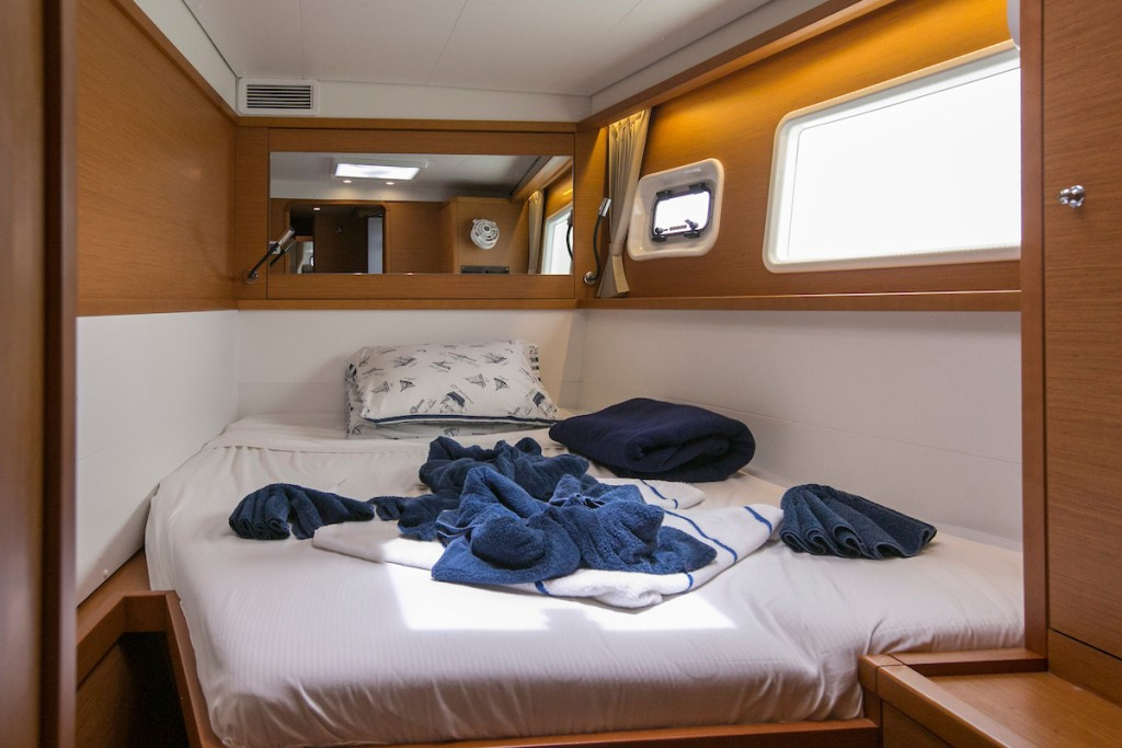 Yacht LAGOON - 450 F "Moët"