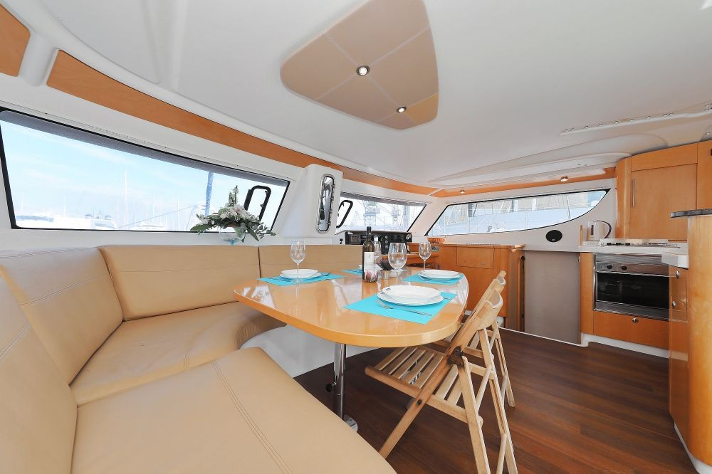 Yacht FOUNTAINE PAJOT - Orana 44 "Samira"