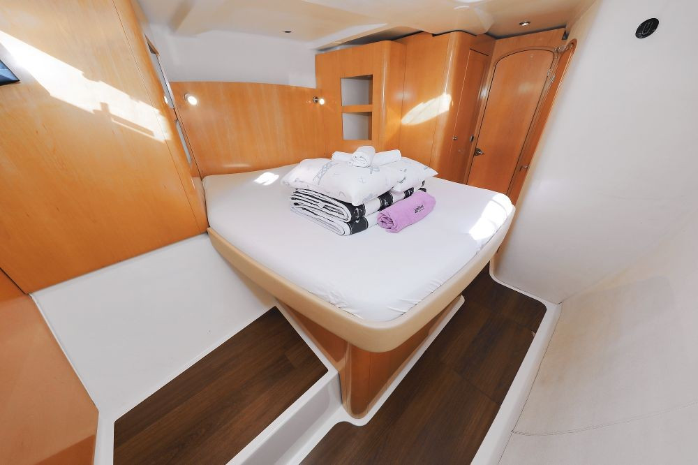 Yacht FOUNTAINE PAJOT - Orana 44 "Samira"