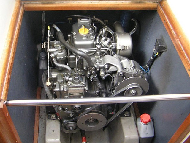 Yacht DEHLER - 34 "B & B"