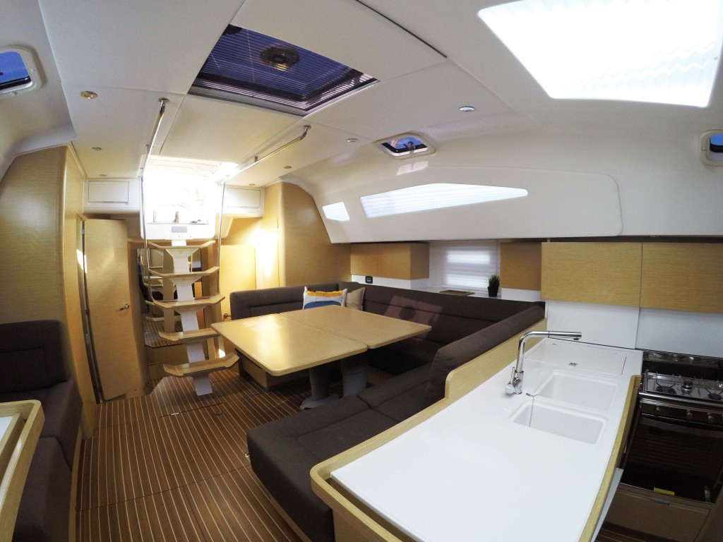 Yacht ELAN - Impression 50 "P & B"