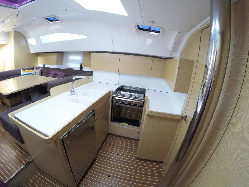 Yacht ELAN - Impression 50 "P & B"