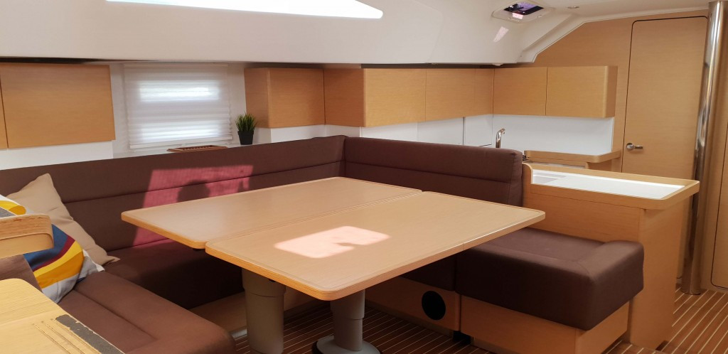 Yacht ELAN - Impression 50 "P & B"