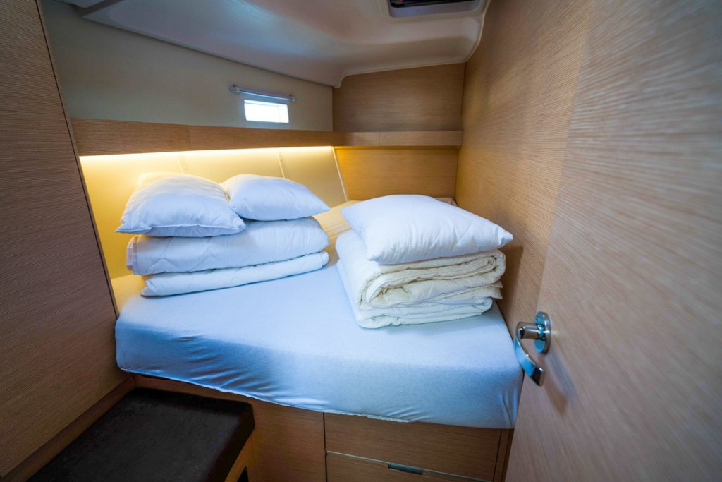 Yacht ELAN - Impression 50 "Sasha"